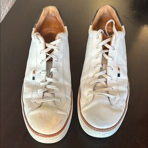 Allen Edmonds Alpha Lace-up Sneaker Mens Size 11.5 Wide in used condition.